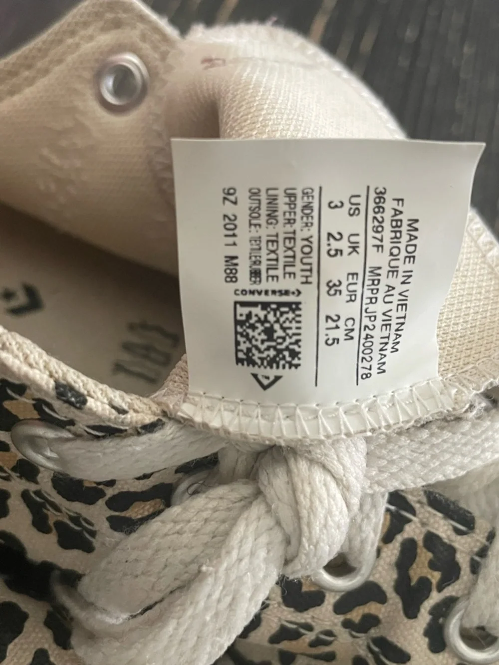 Converse Leopard Print Low Top Sneakers - White/Beige/Black